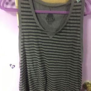 💔SOLD💔 Volcom racer tank